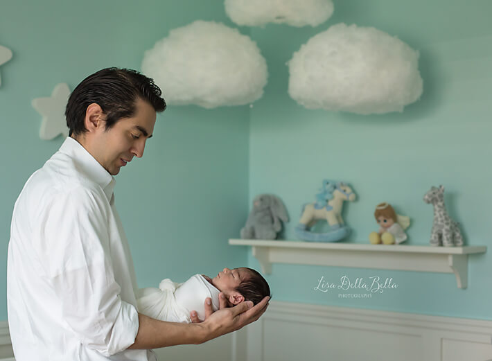 Newborn Lifestyle shot with dad